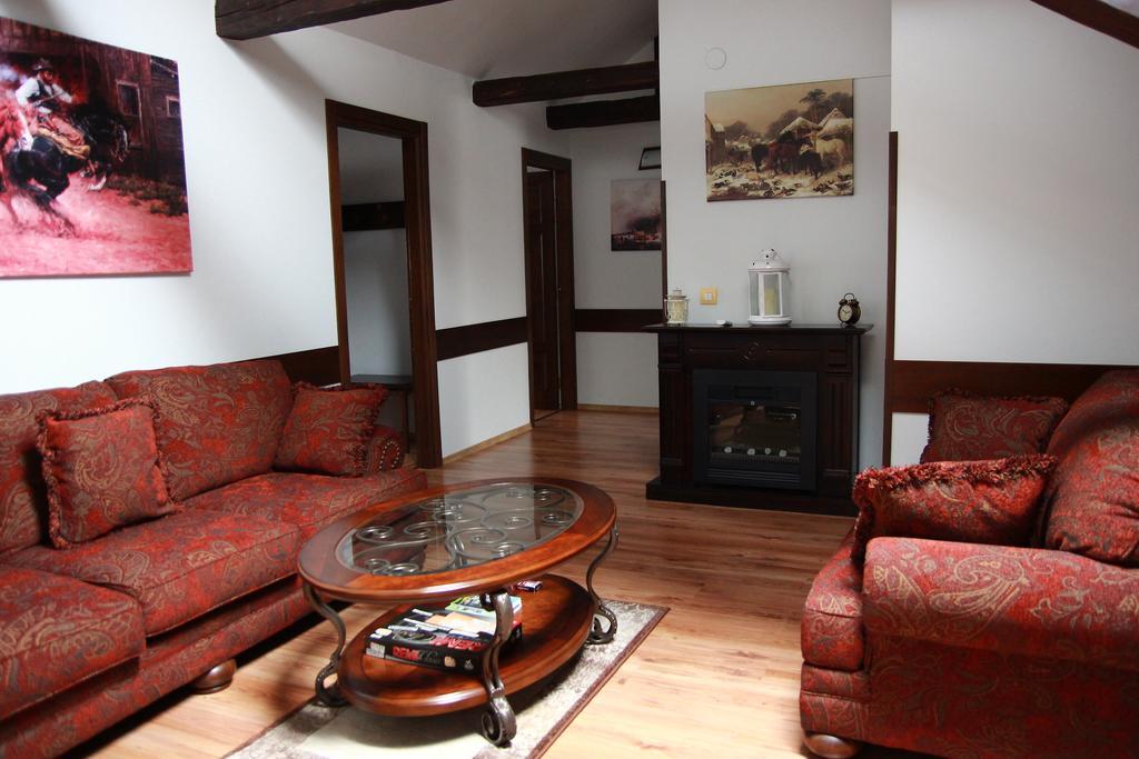 Hotel Galany Rădăuţi Εξωτερικό φωτογραφία