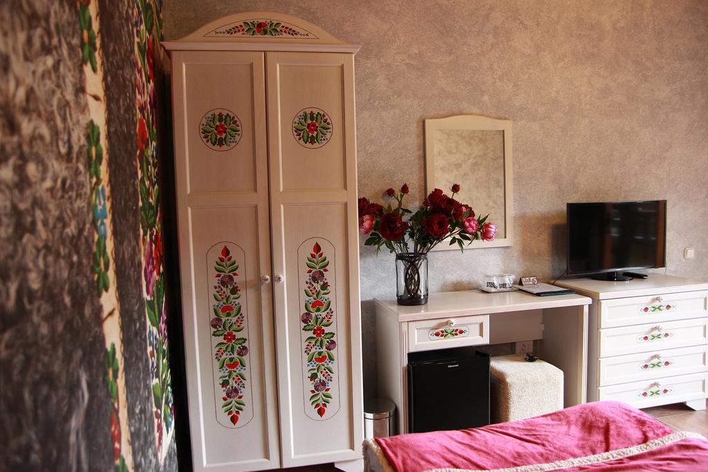 Hotel Galany Rădăuţi Εξωτερικό φωτογραφία